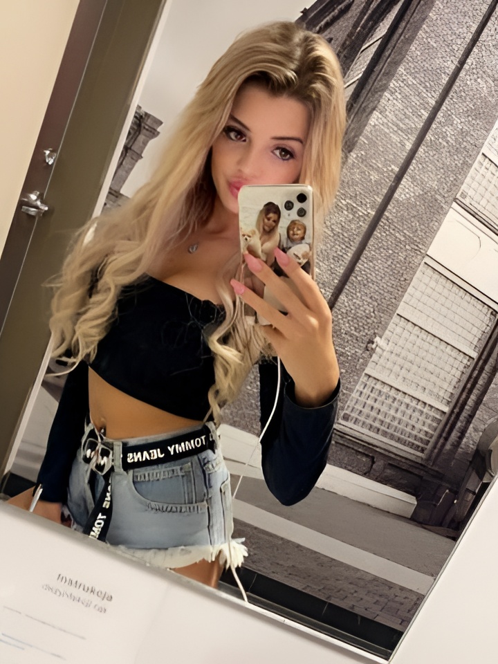 Роксана привлекальеная девушка из Коломны цена от 2500 руб