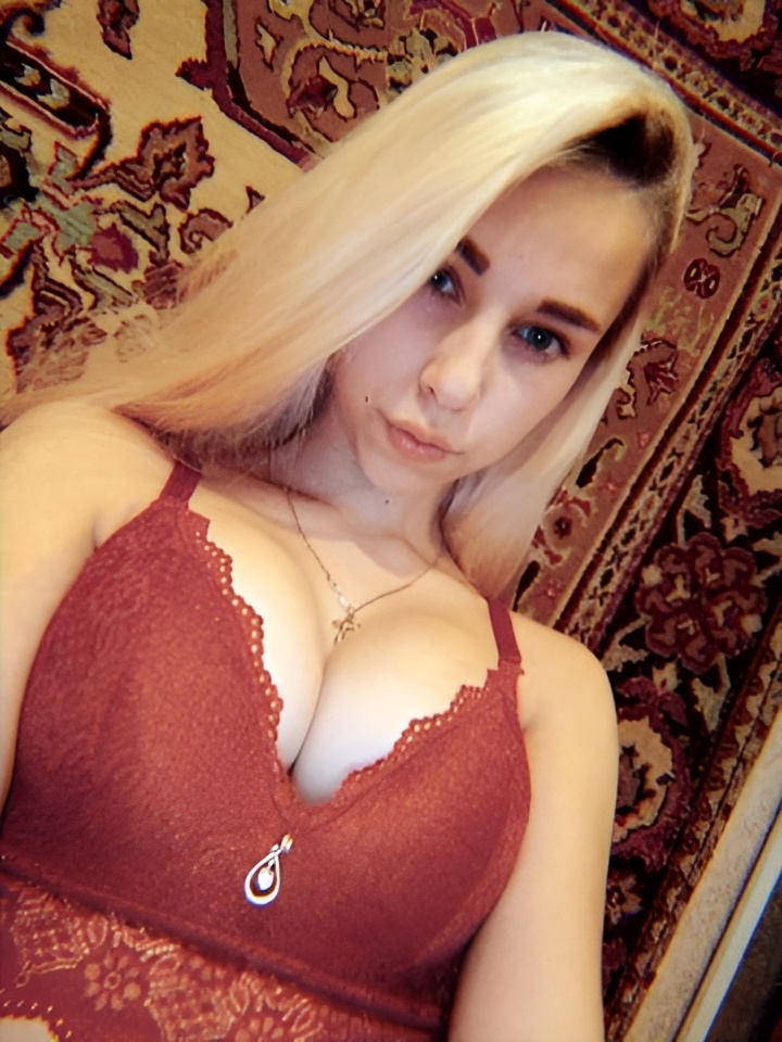 Соня привлекальеная девушка из Коломны цена от 10000 руб