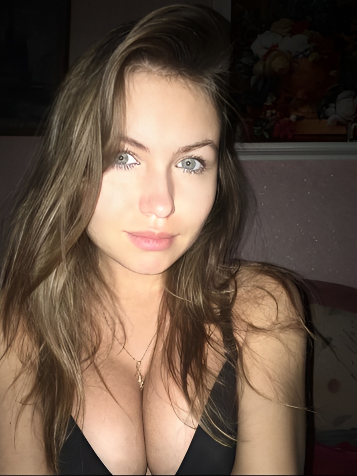 Стефания привлекальеная девушка из Коломны цена от 4000 руб