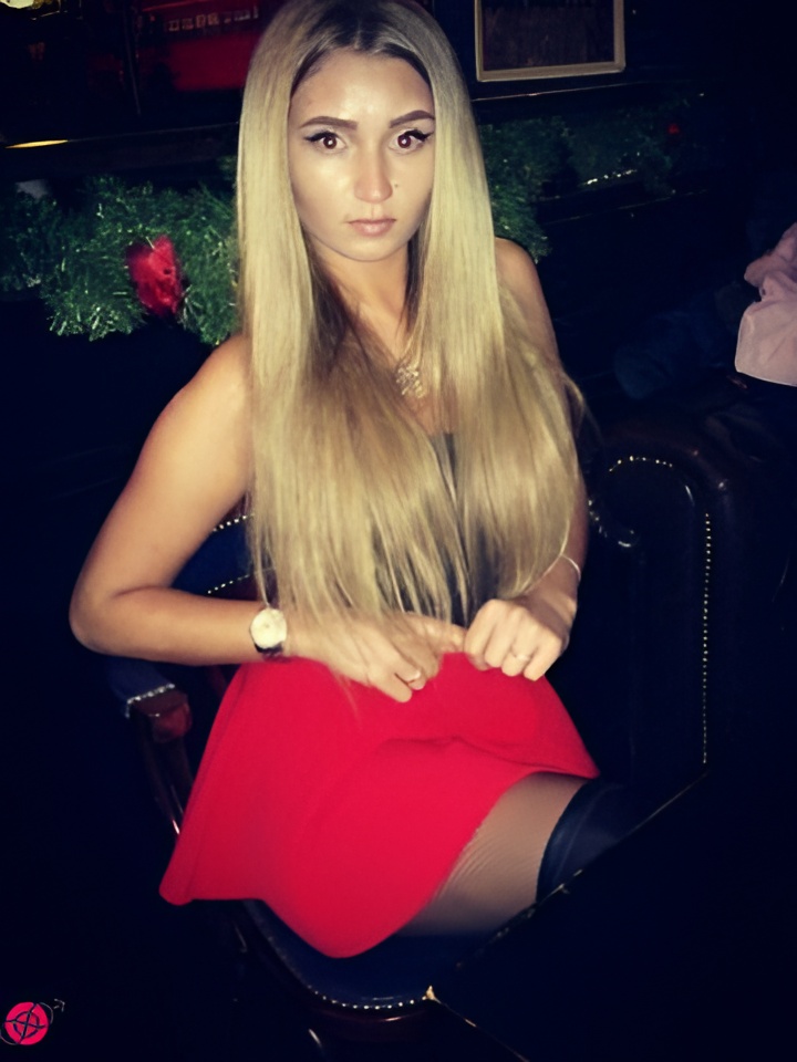 Юлия привлекальеная девушка из Коломны цена от 5000 руб