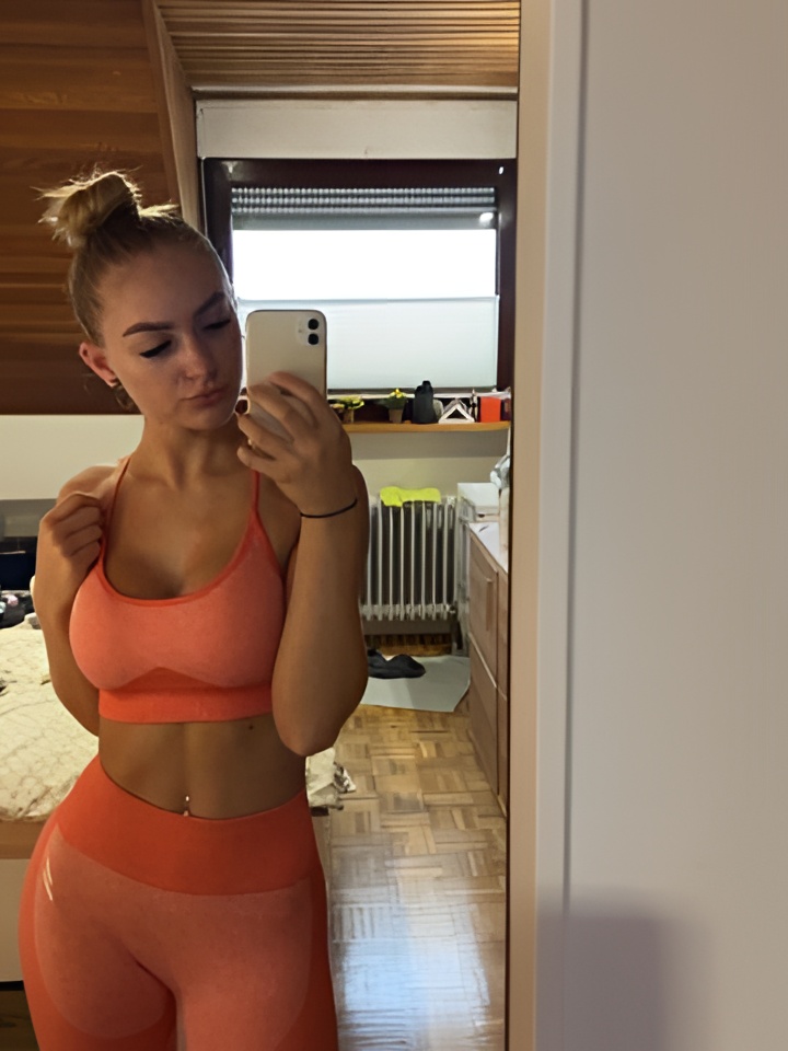 Индивидуалка Майя, доступна для личного знакомства от 10000 руб