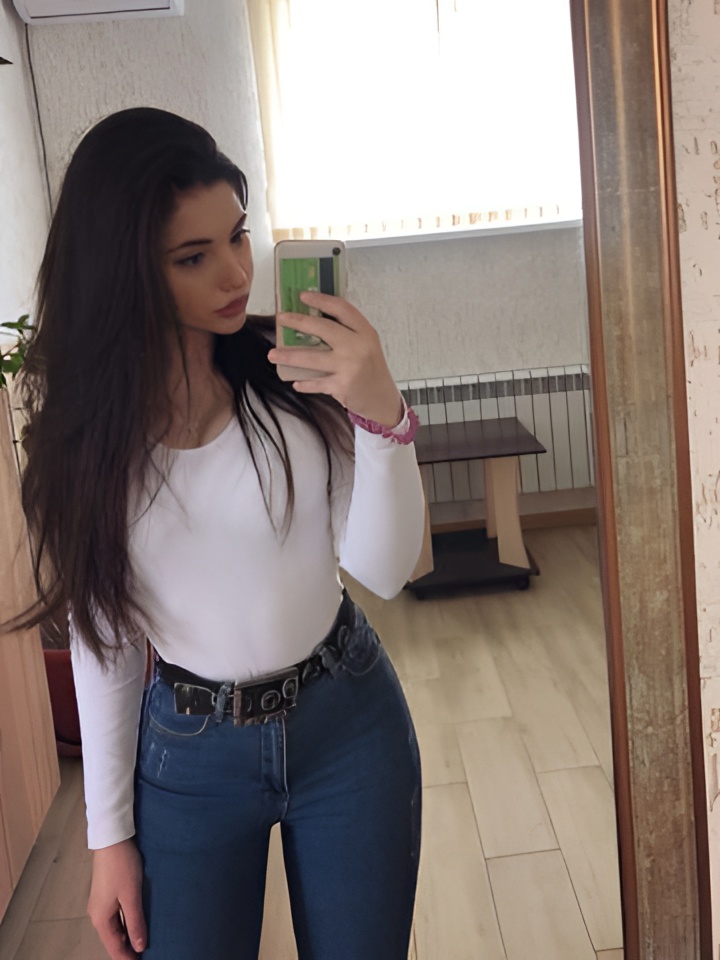 Индивидуалка Медея, доступна для личного знакомства от 2500 руб