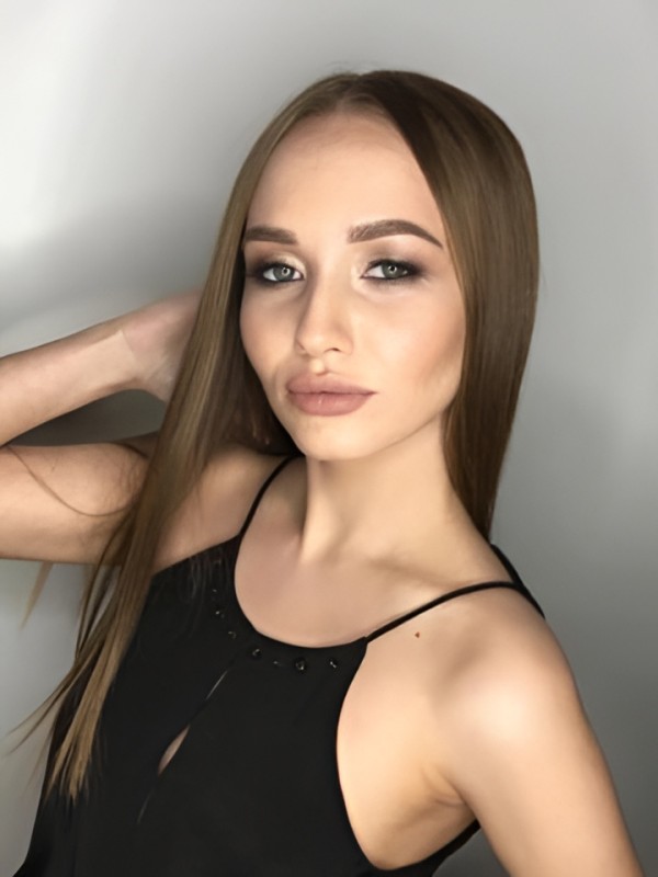 Карина привлекательная девушка из Коломны цена от 2500 руб